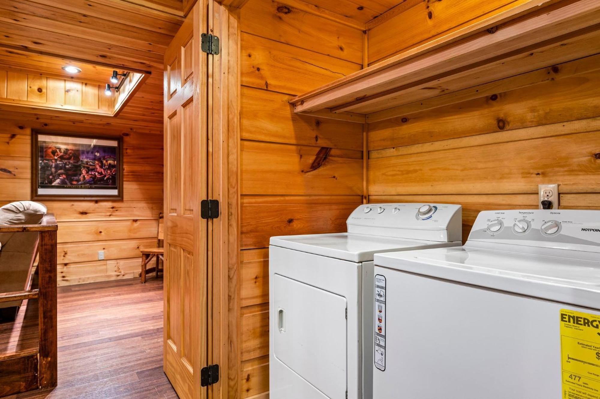 Take My Breath Away Holiday Home Гетлинбург Екстериор снимка