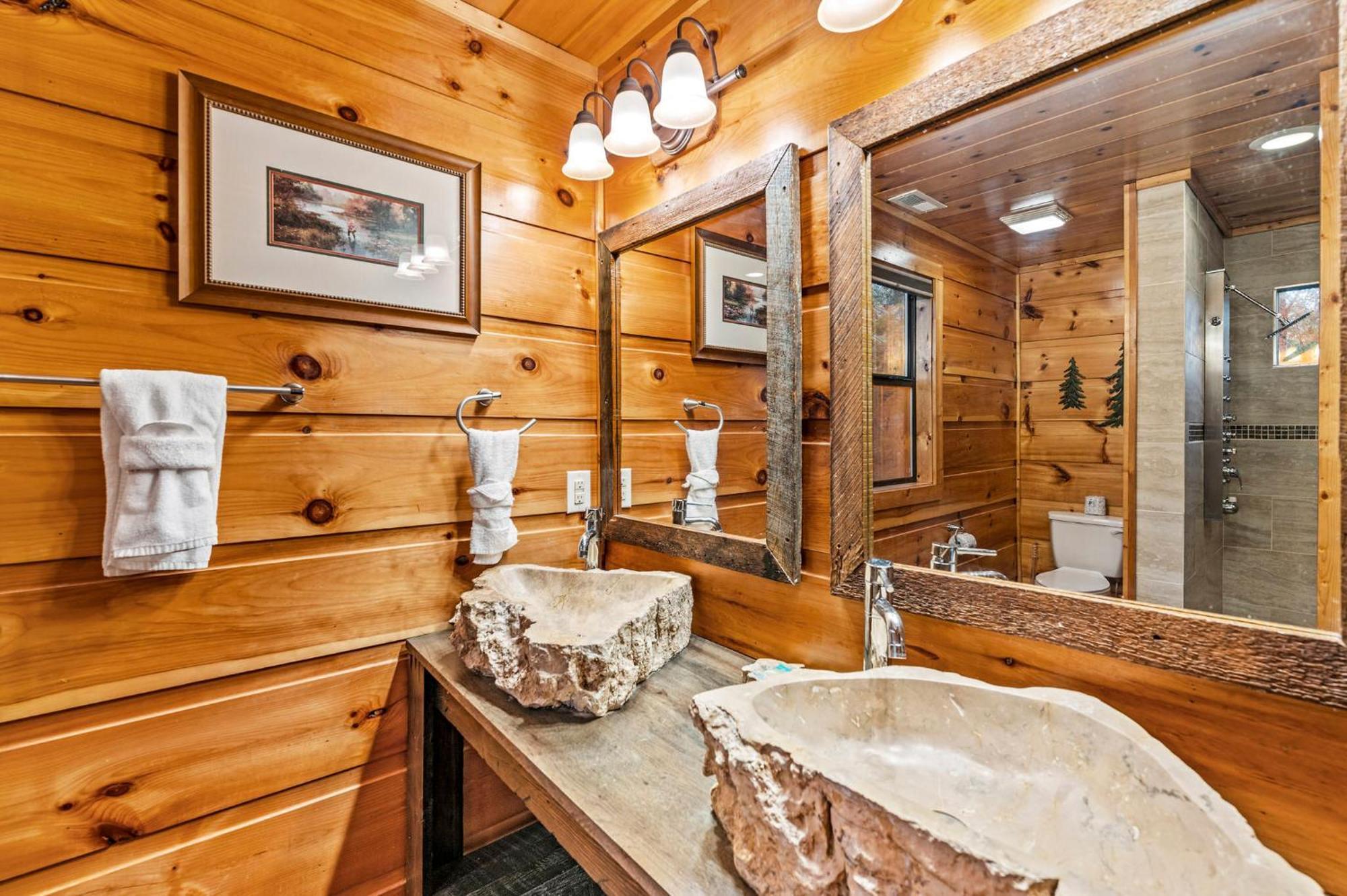 Take My Breath Away Holiday Home Гетлинбург Екстериор снимка