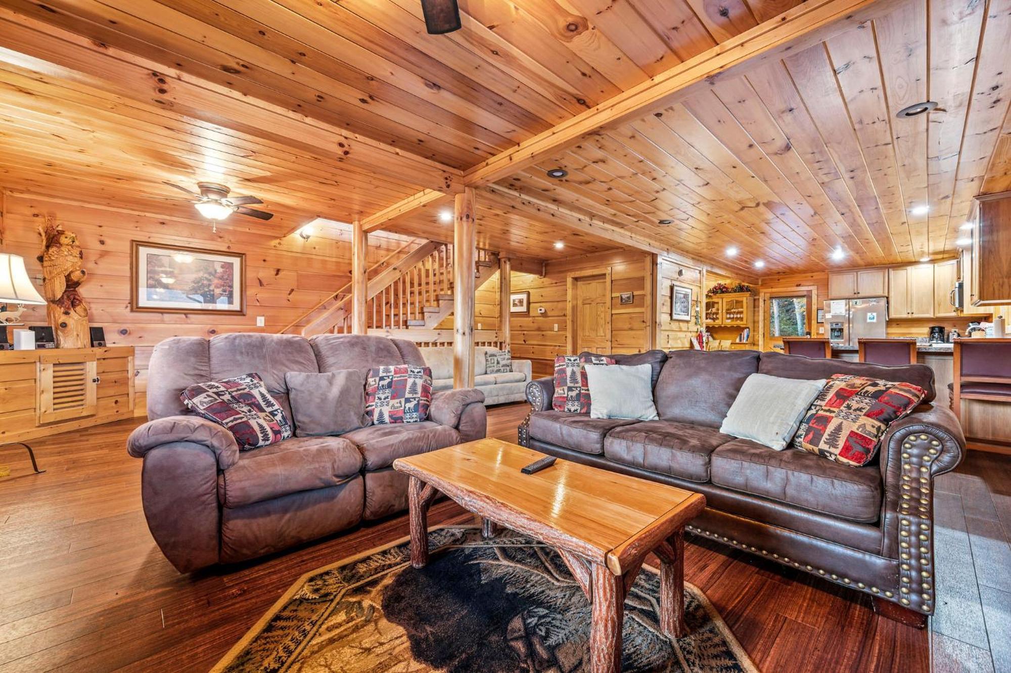 Take My Breath Away Holiday Home Гетлинбург Екстериор снимка