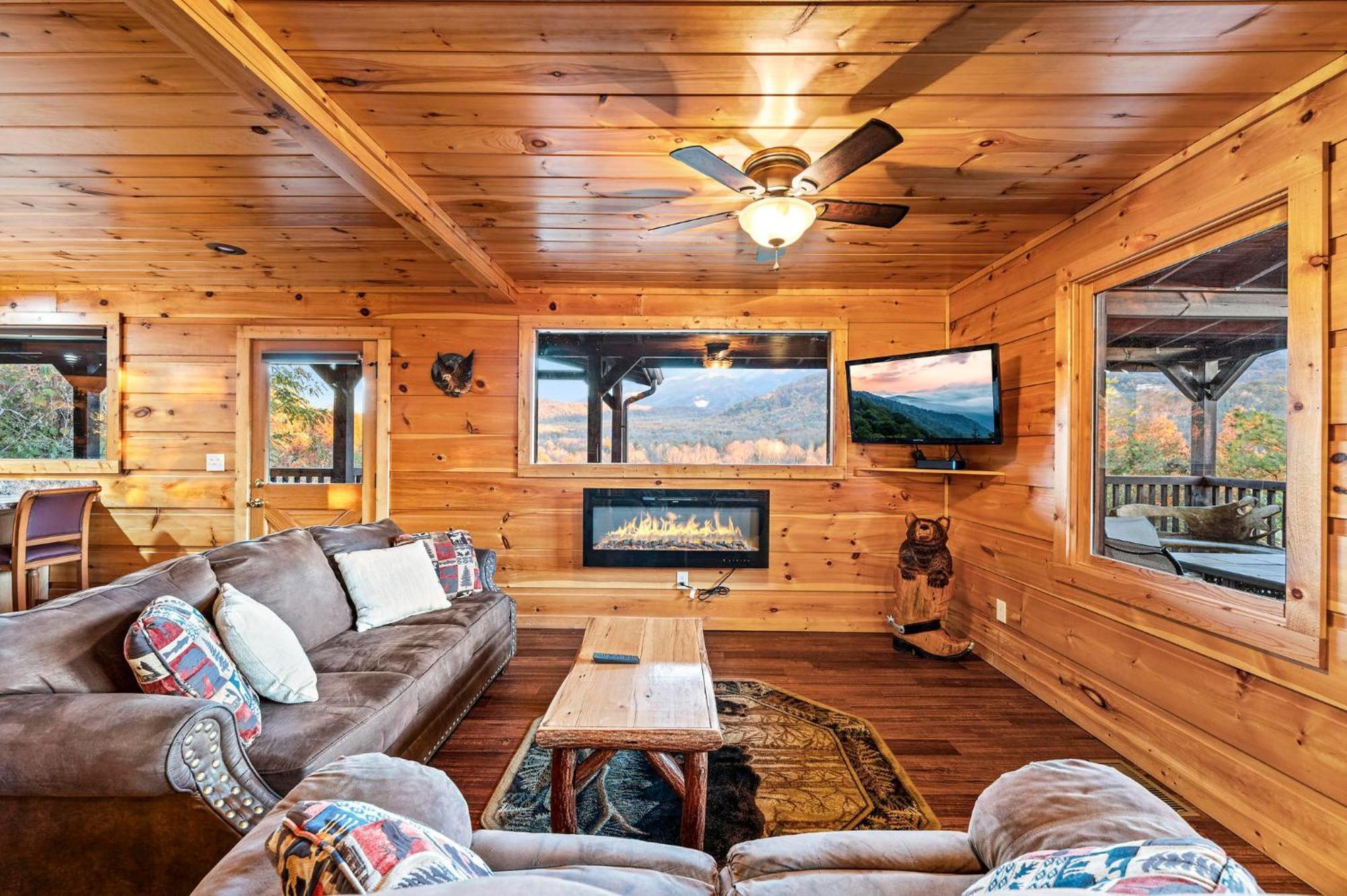 Take My Breath Away Holiday Home Гетлинбург Екстериор снимка
