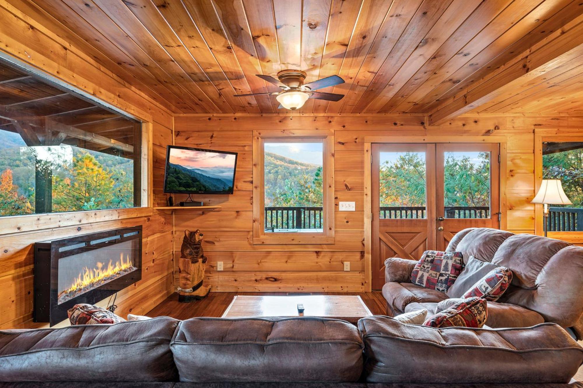 Take My Breath Away Holiday Home Гетлинбург Екстериор снимка