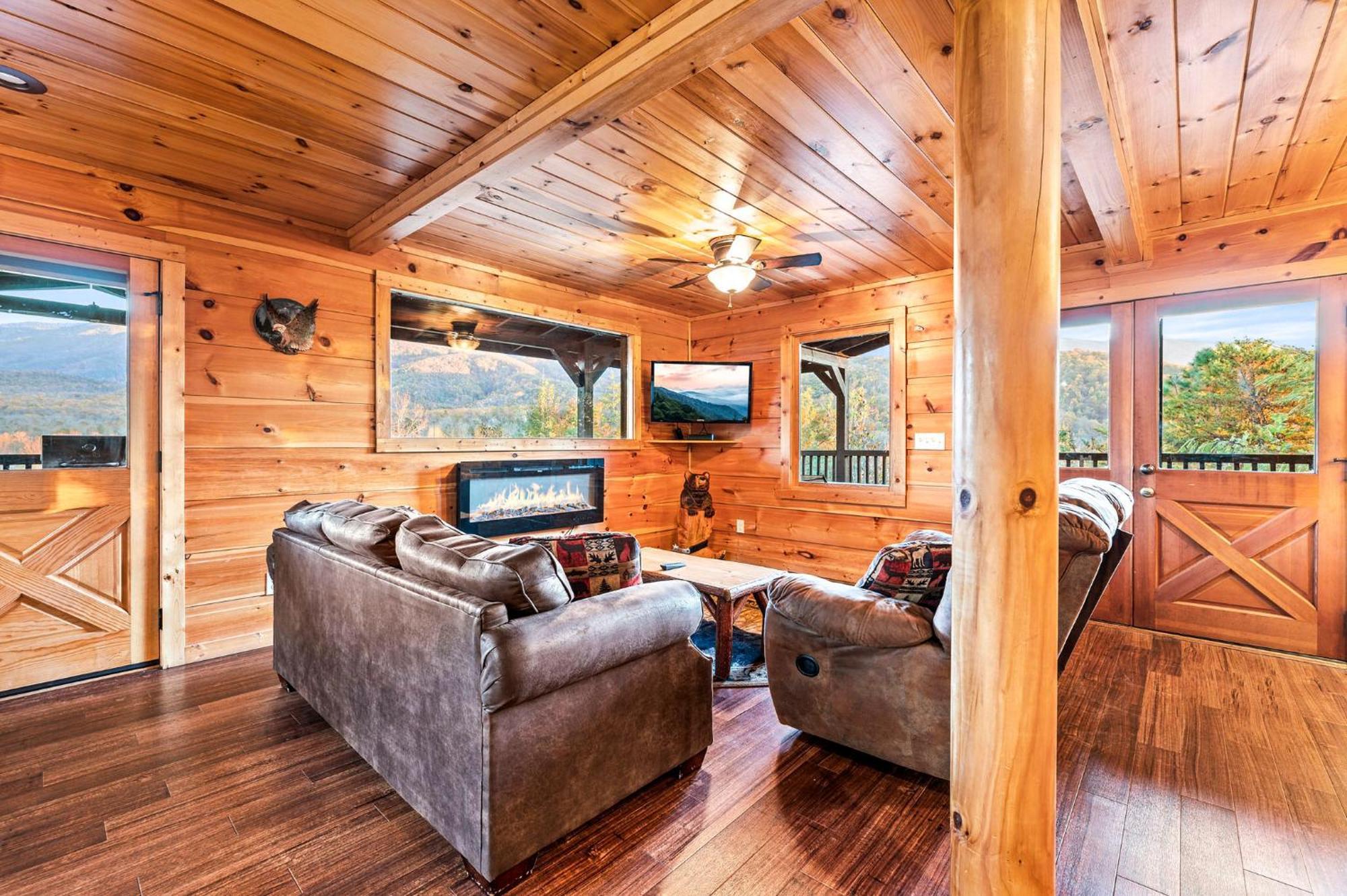 Take My Breath Away Holiday Home Гетлинбург Екстериор снимка