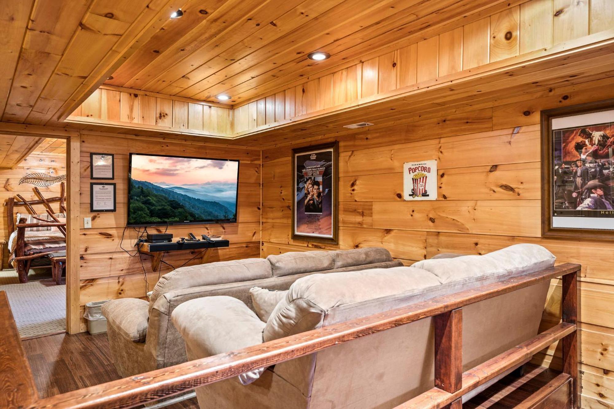 Take My Breath Away Holiday Home Гетлинбург Екстериор снимка