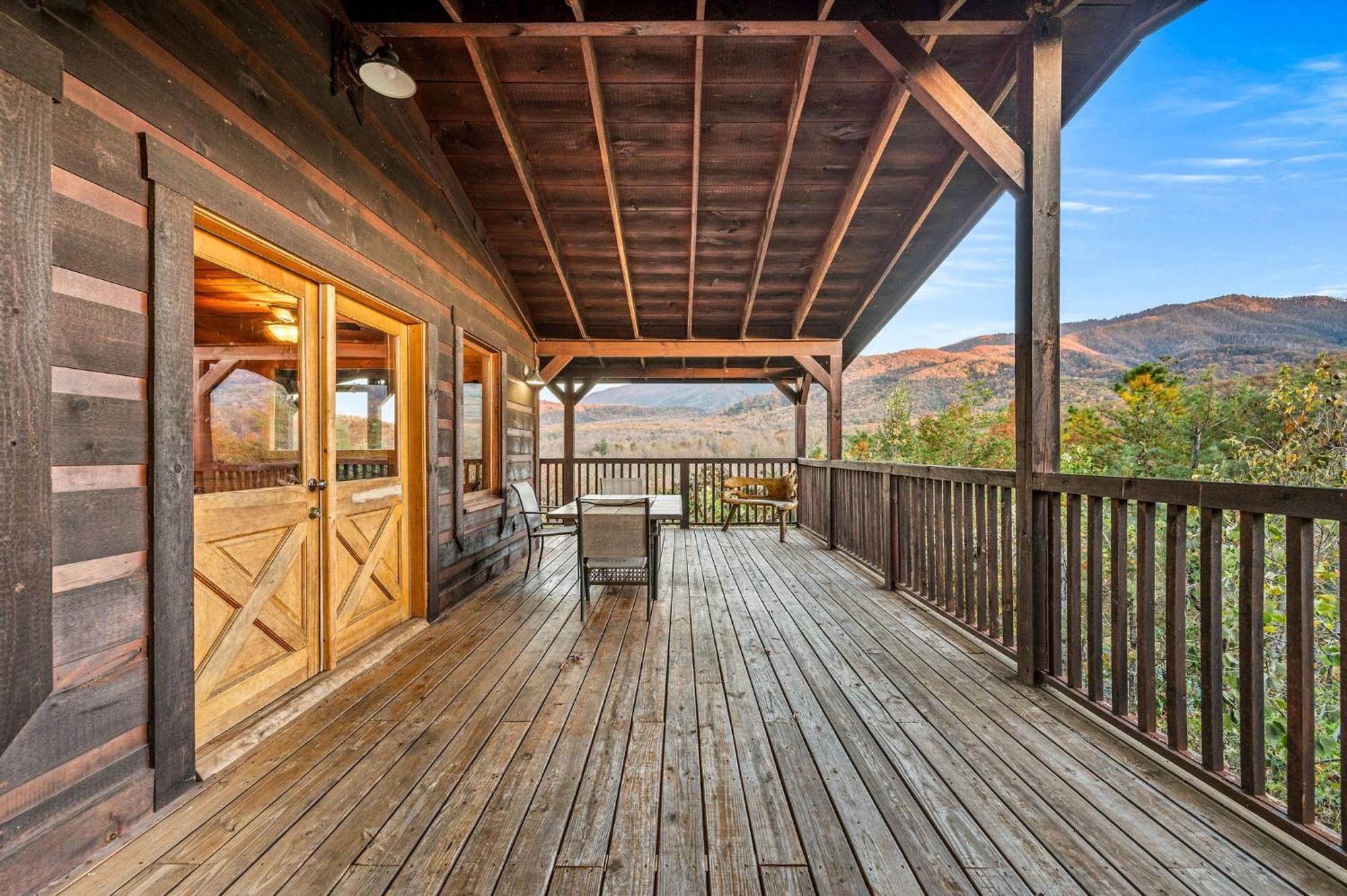 Take My Breath Away Holiday Home Гетлинбург Екстериор снимка