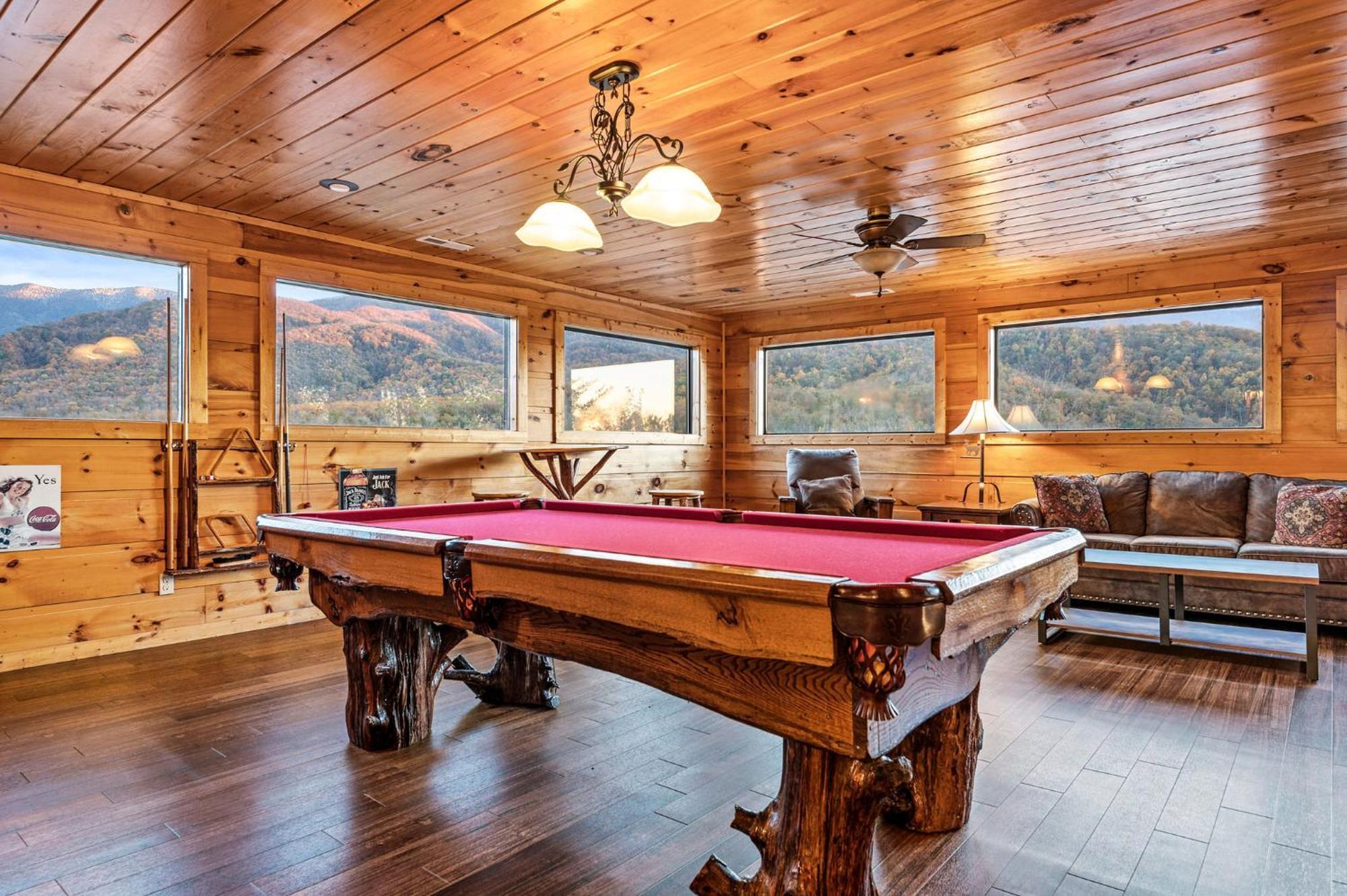 Take My Breath Away Holiday Home Гетлинбург Екстериор снимка