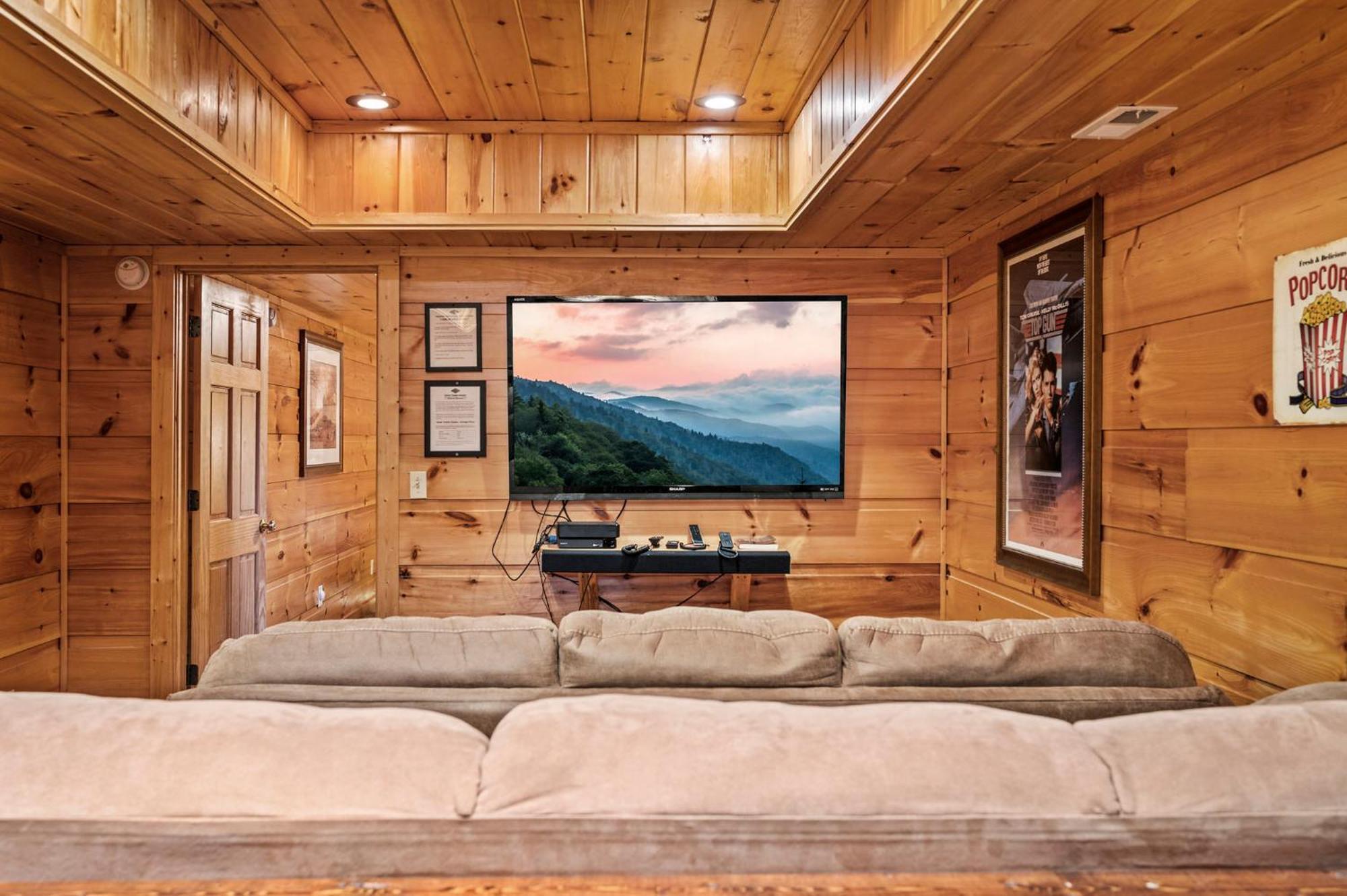 Take My Breath Away Holiday Home Гетлинбург Екстериор снимка